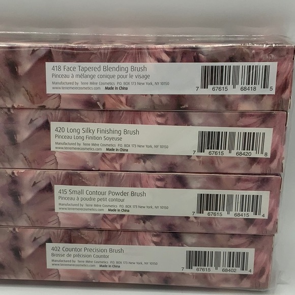Terre Merre 4 piece contour & highlight brush set - Picture 2 of 4